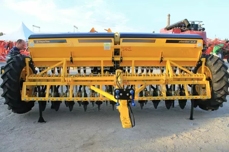 Сеялки универсальные зерновые Сеялки универсальные зерновые